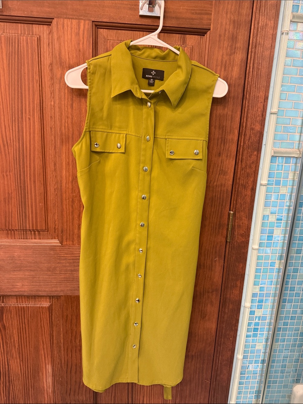 Ronni Nicole Olive Sleeveless Shirt Dress with Belt - Picture 5 of 5